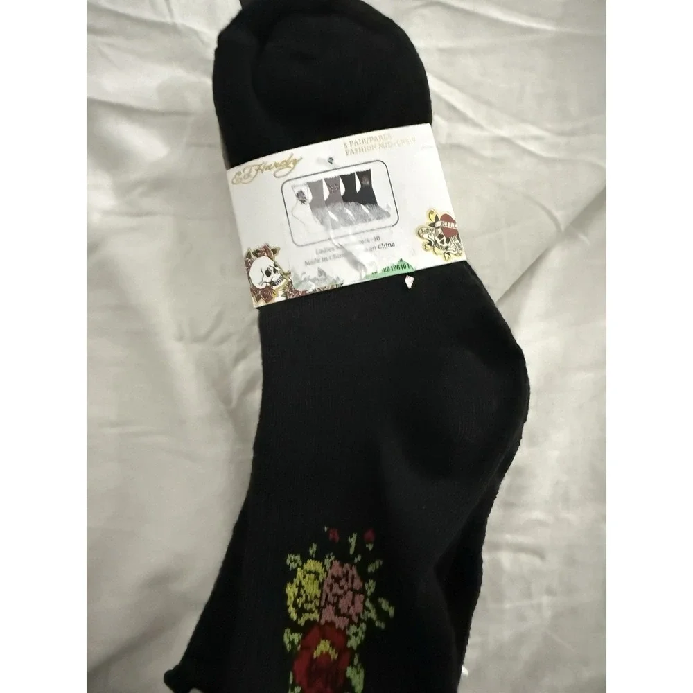 Ed Hardy 5 Pair Women's Mid Crew Socks Roses Skull Tattoo Size 4-10 NWT Lettuce